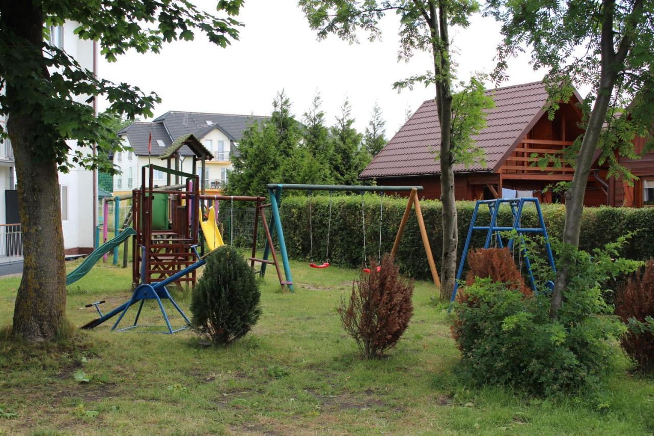Owr Piramida 2 Hotel Darłówko Eksteriør billede